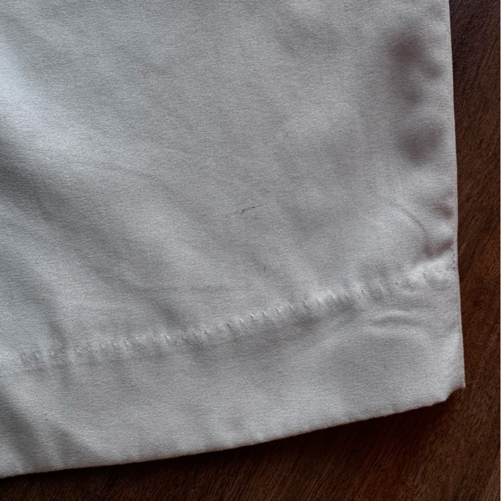 Columbia Women’s White Golf Shorts Size 12 Performance Stretch Casual Summer - Picture 8 of 8